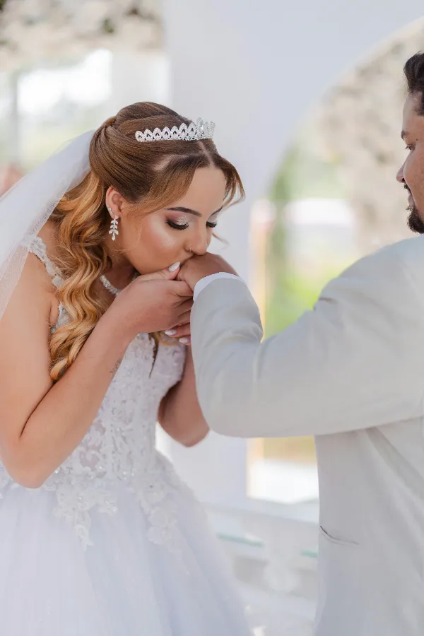 They Don’t Compare Their Marriage to Others